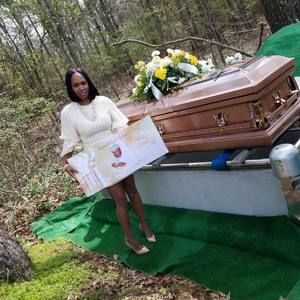 Meet your Posher, Maya